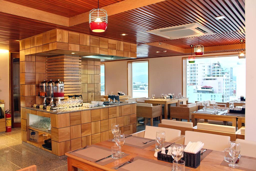 Golden Holiday Hotel Nha Trang Exterior foto